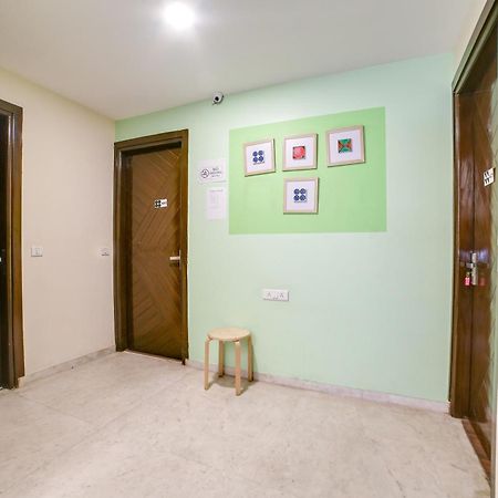 Hotel O Carol Garden Δελχί Εξωτερικό φωτογραφία